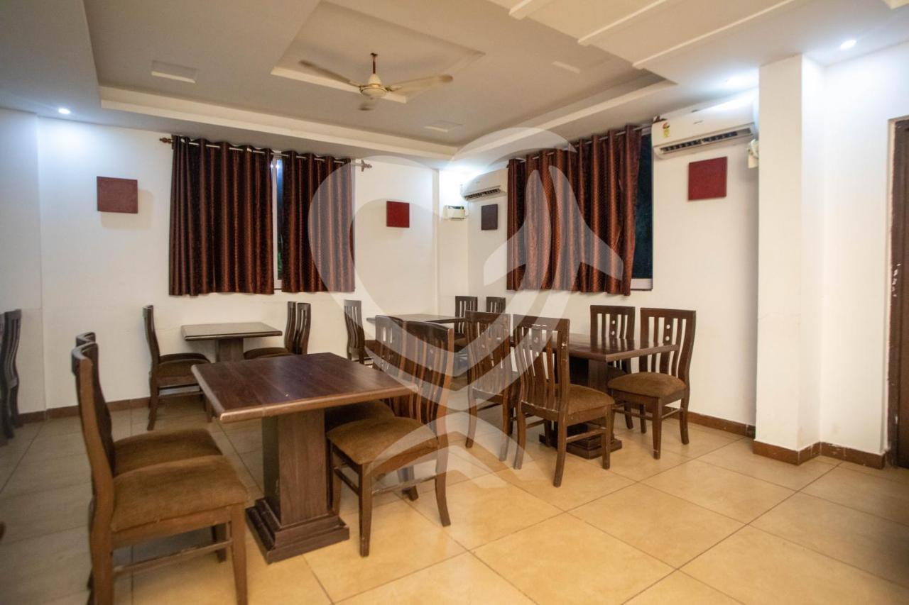 De Alcazar Calangute Ξενοδοχείο Εξωτερικό φωτογραφία